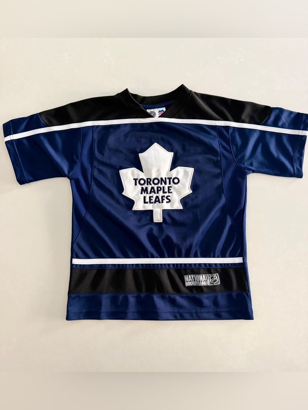 Official Toronto Maple Leafs Youth Hockey Jersey • Size 6